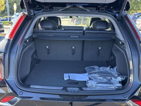 New 2025 Cadillac Optiq Sport 2 w/ LPO, ONYX Package image 12