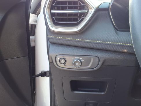 Used 2024 Chevrolet TrailBlazer ACTIV w/ Convenience Package FWD image 13