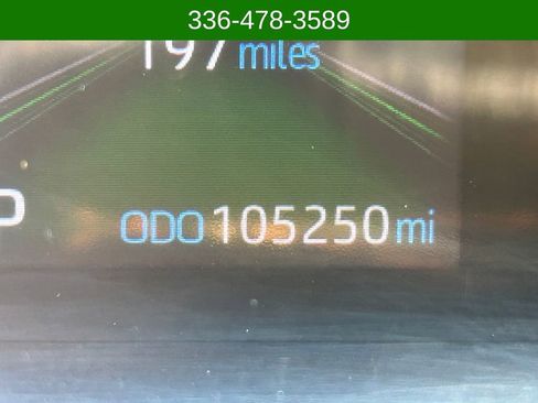 Used 2020 Toyota RAV4 XLE w/ Carpet Mat Package AWD/4WD image 10