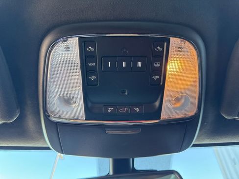 Used 2014 Jeep Grand Cherokee Summit image 26
