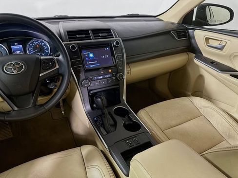 Certified 2017 Toyota Camry XLE FWD image 24