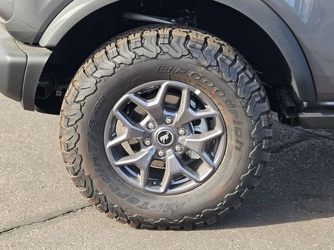 New 2025 Ford Bronco Badlands image 6