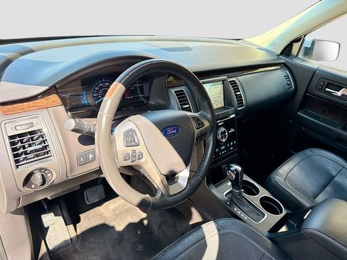 Used 2019 Ford Flex Limited FWD image 9