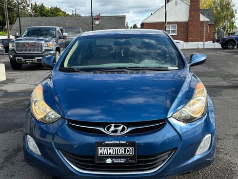 Used 2013 Hyundai Elantra GLS w/ Preferred Pkg FWD image 2