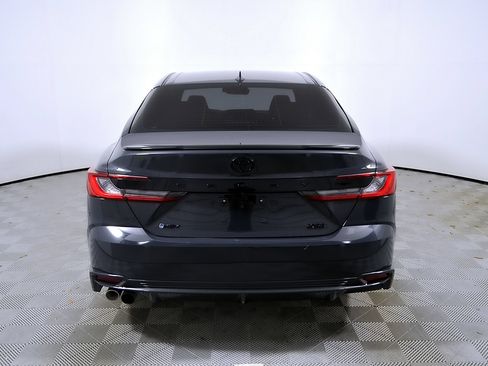 Used 2025 Toyota Camry XSE FWD image 9