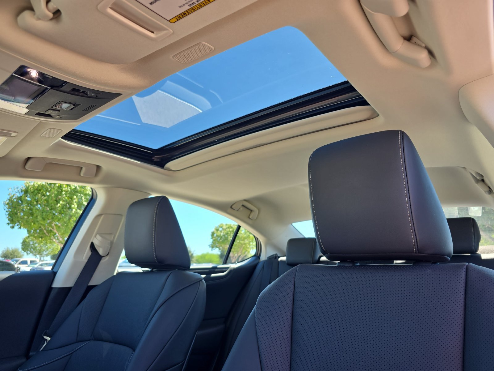 Used 2025 Lexus ES 350 w/ Premium Package FWD image 27