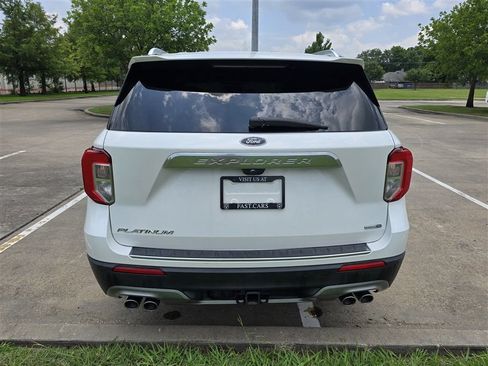 Used 2020 Ford Explorer Platinum w/ Premium Technology Package AWD/4WD image 5