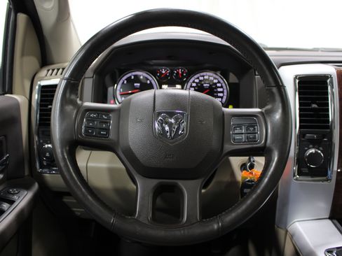Used 2012 RAM 1500 Laramie AWD/4WD image 10
