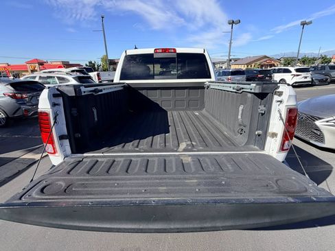 Used 2016 RAM 1500 Laramie w/ Convenience Group AWD/4WD image 27