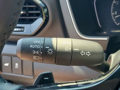 Used 2025 Honda Pilot Touring image 36