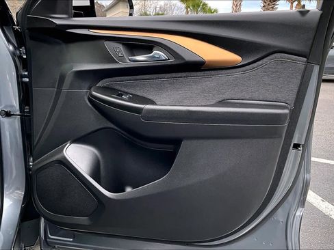 Used 2021 Chevrolet TrailBlazer ACTIV w/ Sun and Liftgate Package image 22