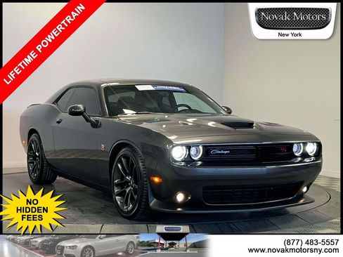 Used 2022 Dodge Challenger R/T Scat Pack w/ Plus Package RWD image 1