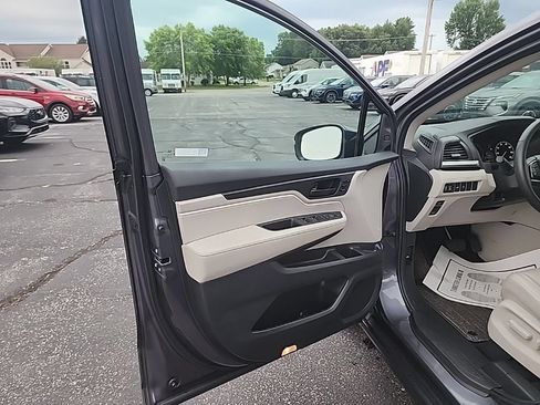 Used 2025 Honda Odyssey EX-L image 25