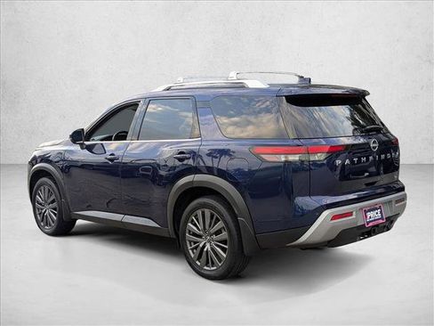 Used 2022 Nissan Pathfinder SL w/ SL Premium Package image 8