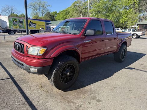 Used 2004 Toyota Tacoma PreRunner image 1