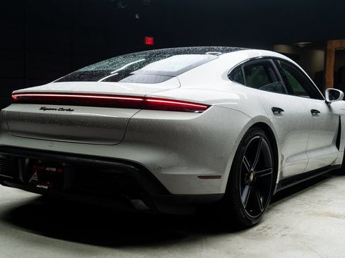 Used 2022 Porsche Taycan Turbo w/ Performance Package AWD/4WD image 14