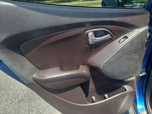 Used 2013 Hyundai Tucson Limited w/ Premium Pkg FWD image 29