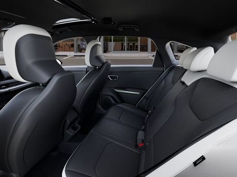 New 2026 Kia K4 EX w/ GT-Line Premium Package FWD image 18
