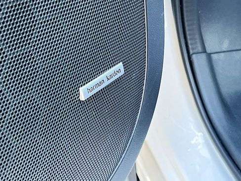 Used 2022 Subaru Ascent Touring image 18