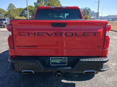 Used 2021 Chevrolet Silverado 1500 LT Trail Boss w/ Convenience Package II image 6