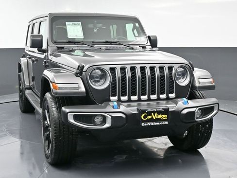 Used 2023 Jeep Wrangler Unlimited Sahara w/ Cold Weather Group image 4