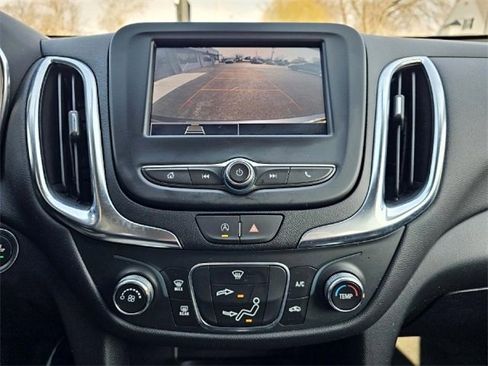 Used 2022 Chevrolet Equinox LT image 33