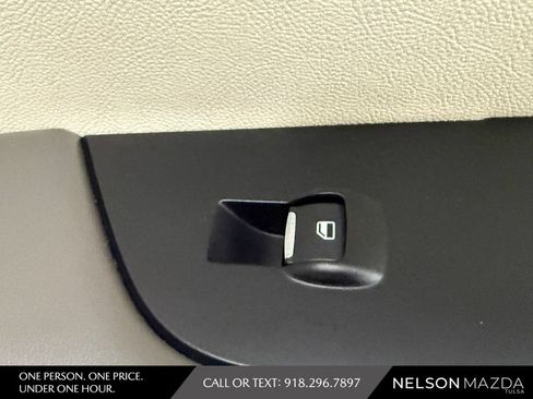 Used 2018 Lincoln MKX Reserve w/ Driver Assistance Package FWD image 43