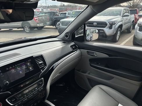 Used 2019 Honda Pilot Touring image 28