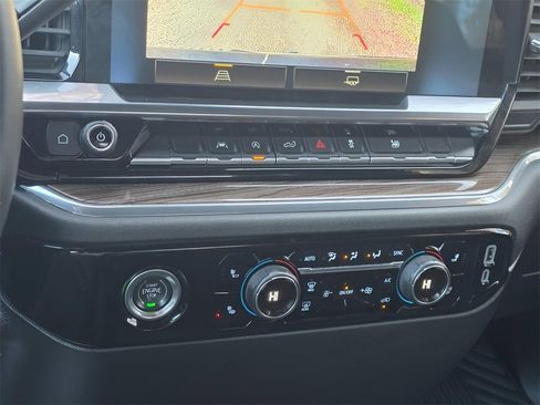 Used 2024 Chevrolet Silverado 1500 LT image 24