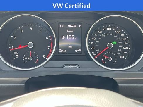 Used 2021 Volkswagen Tiguan SE w/ Panoramic Sunroof Package FWD image 23