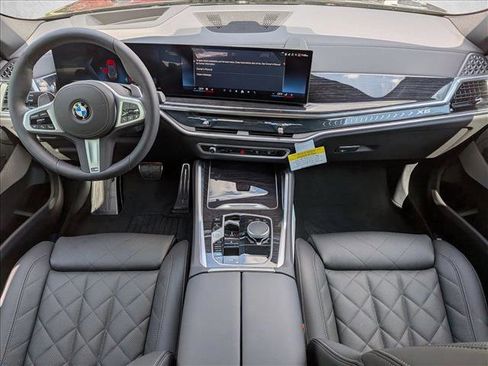 New 2026 BMW X6 xDrive40i w/ Climate Comfort Package AWD/4WD image 16