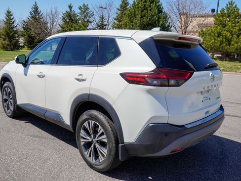 Used 2021 Nissan Rogue SV AWD/4WD image 6