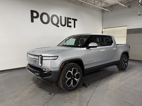 Used 2023 Rivian R1T Adventure image 2
