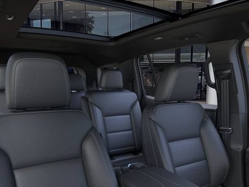 New 2026 Chevrolet Traverse LT FWD image 24