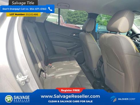 Used 2025 Chevrolet Trax ACTIV w/ Driver Confidence Package FWD image 15