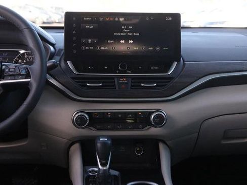 Certified 2023 Nissan Altima 2.5 SV w/ SV Premium Package image 24