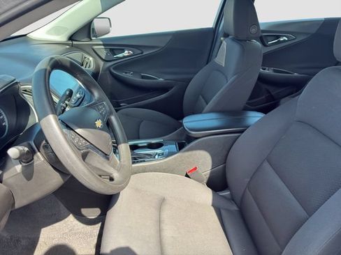 Used 2024 Chevrolet Malibu LT FWD image 11