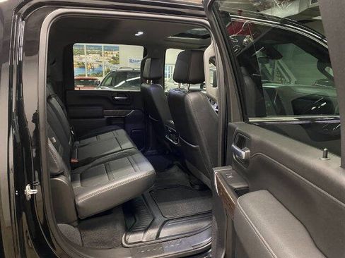 Used 2021 GMC Sierra 3500 Denali w/ Denali Black Diamond Edition image 17
