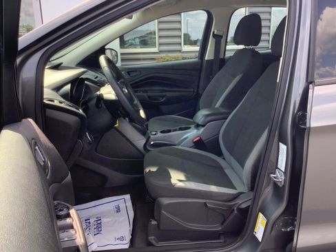 Used 2014 Ford Escape S FWD image 7