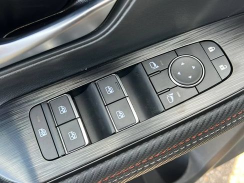 New 2026 Nissan Kicks SR w/ Cold Weather Package AWD/4WD image 12
