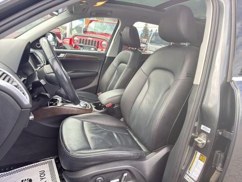 Used 2017 Audi Q5 2.0T Premium Plus w/ Technology Package image 11