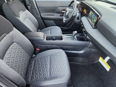 New 2026 Nissan Kicks SV image 10