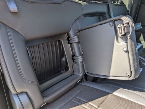 Used 2024 Chevrolet Silverado 1500 High Country w/ High Country Premium Package AWD/4WD image 20