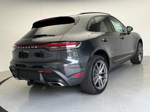 Used 2026 Porsche Macan AWD/4WD image 22