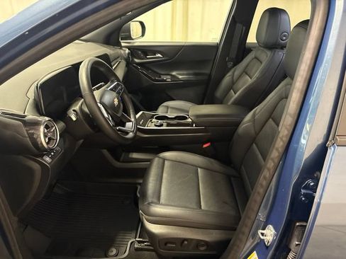 Used 2026 Chevrolet Equinox LT w/ Convenience Package II AWD/4WD image 12