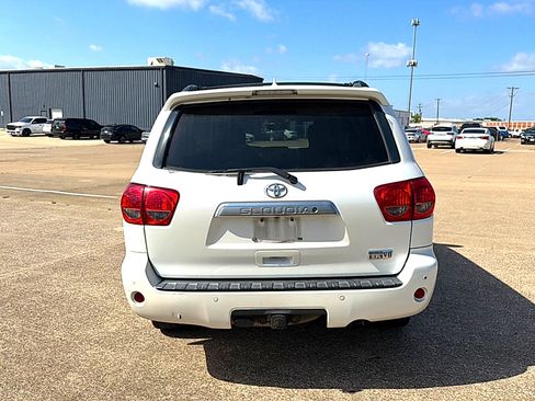 Used 2013 Toyota Sequoia Platinum RWD image 6