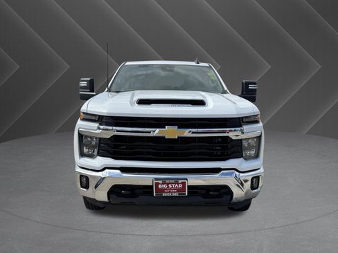 Used 2025 Chevrolet Silverado 2500 LT w/ Convenience Package AWD/4WD image 3