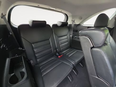 Used 2019 Kia Sorento SX FWD image 16