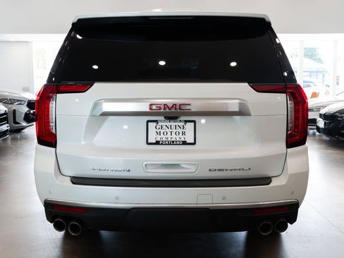 Used 2024 GMC Yukon Denali w/ Denali Reserve Package AWD/4WD image 5
