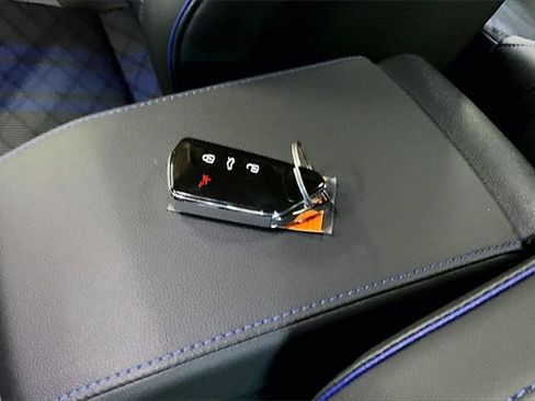 Used 2025 Volkswagen Golf R Black Edition image 35